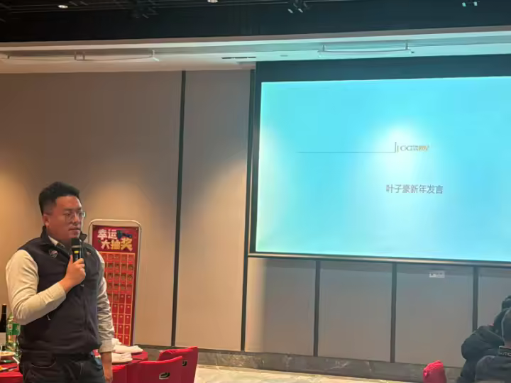 9dab107e-f5af-4701-8814-4f644186d4c7.jpg