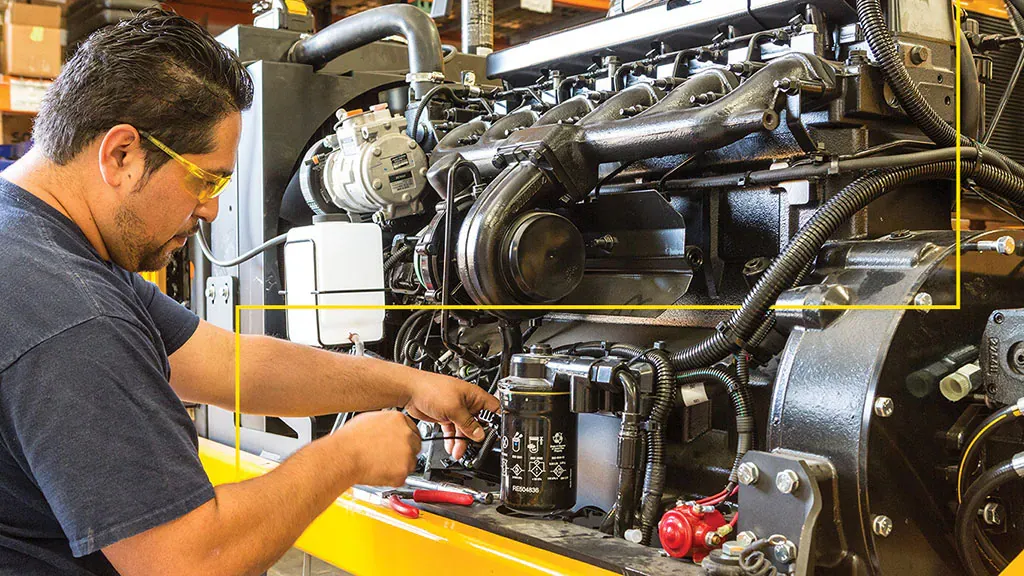 engine-technician-1024x576.jpg